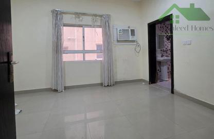 Apartment - 3 Bedrooms - 3 Bathrooms for rent in Hidd - Muharraq Governorate