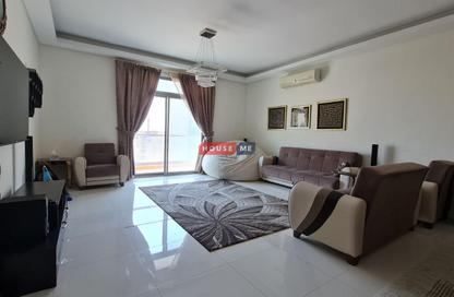 Apartment - 4 Bedrooms - 5 Bathrooms for rent in Seef - Capital Governorate Apartment - 4 Bedrooms - 5 Bathrooms for rent in Seef - Capital Governorate
