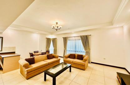 Apartment - 2 Bedrooms - 2 Bathrooms for rent in Segaya - Manama - Capital Governorate