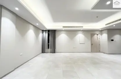 Apartment - 2 Bedrooms - 2 Bathrooms for rent in Saar - Northern Governorate