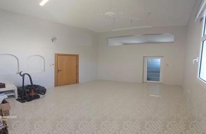 Villa - 4 Bedrooms - 5 Bathrooms for sale in A'Ali - Central Governorate