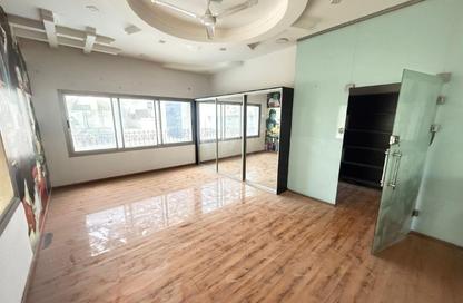 Villa - 6 Bedrooms - 5 Bathrooms for sale in Saar - Northern Governorate
