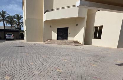 Villa - 4 Bedrooms - 5 Bathrooms for rent in Saar - Northern Governorate
