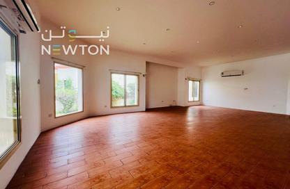 Villa - 4 Bedrooms - 3 Bathrooms for rent in Janabiya - Northern Governorate