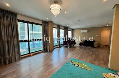 Apartment - 3 Bedrooms - 4 Bathrooms for rent in Hidd - Muharraq Governorate