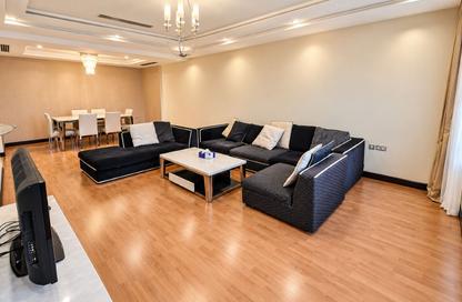 Apartment - 3 - 4 for rent in Abraj Al Lulu - Manama - Capital Governorate