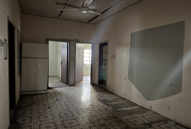 988886 - Property Image 2