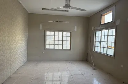 Apartment - 4 Bedrooms - 3 Bathrooms for rent in Gudaibiya - Manama - Capital Governorate