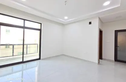 Apartment - 2 Bedrooms - 2 Bathrooms for rent in Segaya - Manama - Capital Governorate