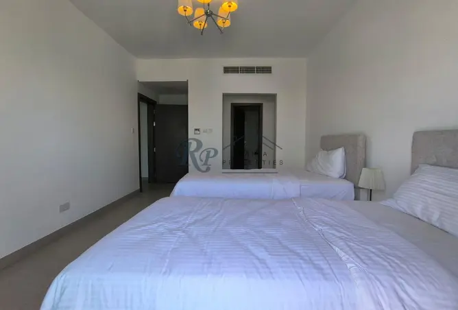 987082 - Property Image 3
