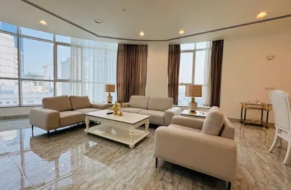 شقة - 2 غرف نوم - 3 حمامات للايجار في السيف - محافظة العاصمة