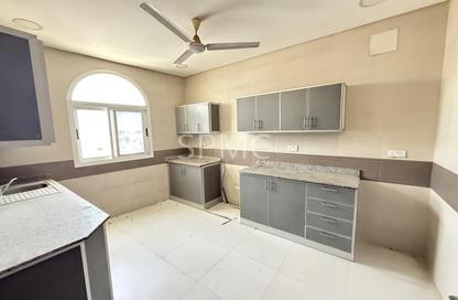 Apartment - 2 Bedrooms - 2 Bathrooms for rent in Busaiteen - Muharraq Governorate
