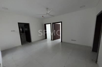 Apartment - 3 Bedrooms - 2 Bathrooms for rent in Busaiteen - Muharraq Governorate