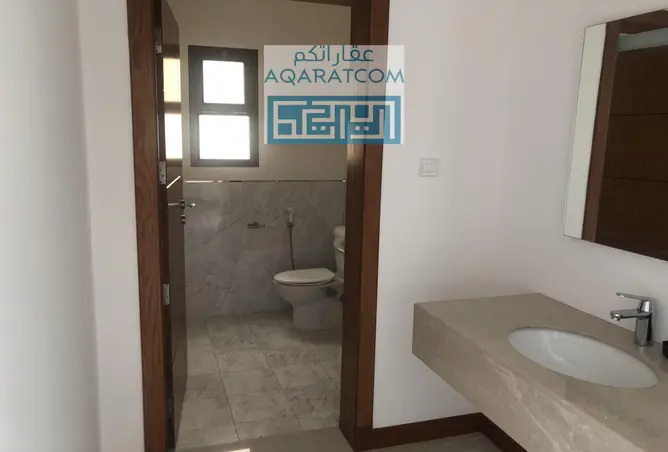 55200389 - Property Image 2