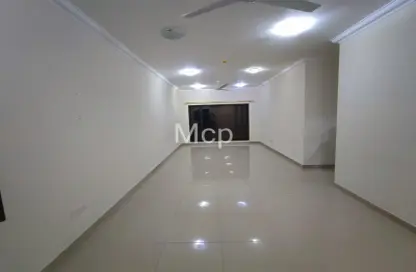 شقة - 3 غرف نوم - 3 حمامات للايجار في الجنبية - المحافظة الشمالية