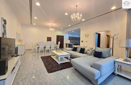 Apartment - 2 Bedrooms - 3 Bathrooms for rent in Seef - Capital Governorate