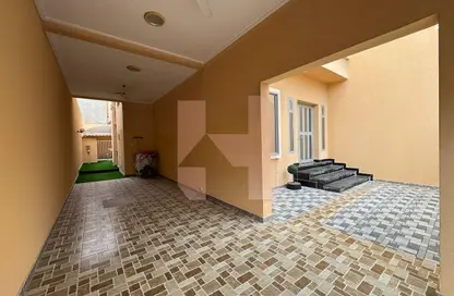 Villa - 3 Bedrooms - 4 Bathrooms for rent in Busaiteen - Muharraq Governorate