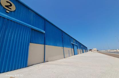 Warehouse - Studio - 2 Bathrooms for rent in Hidd - Muharraq Governorate