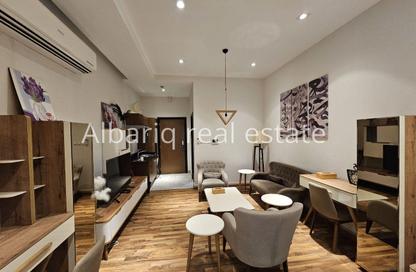 Apartment - Studio - 1 Bathroom for rent in Busaiteen - Muharraq Governorate