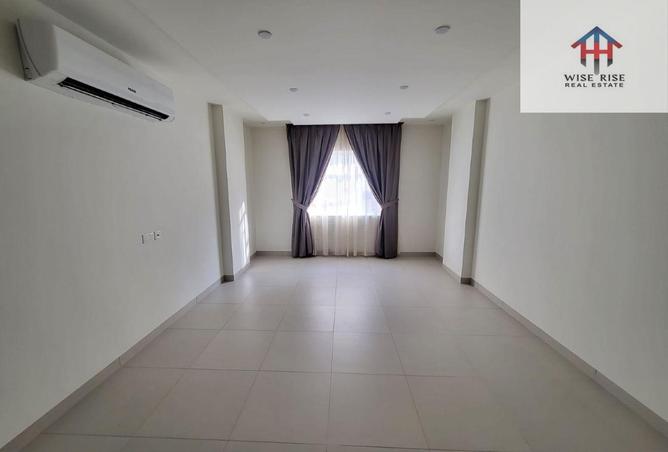 1000707 - Property Image 3