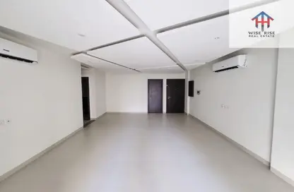 Apartment - 3 Bedrooms - 3 Bathrooms for rent in Hidd - Muharraq Governorate