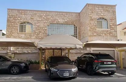 Villa - 4 Bedrooms - 4 Bathrooms for sale in Alhajiyat - Riffa - Southern Governorate