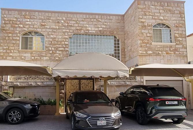 998037 - Property Image 2