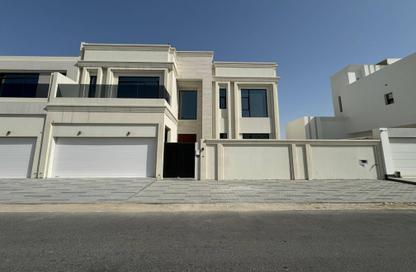 Villa - 4 Bedrooms - 6 Bathrooms for sale in Maqabah - Northern Governorate