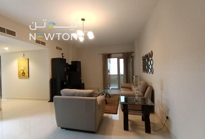 989441 - Property Image 3