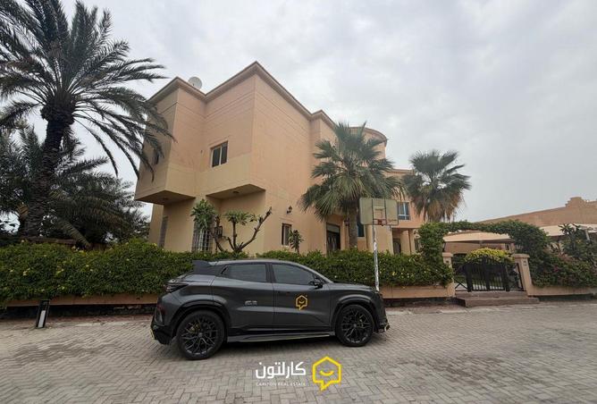 53710371 - Property Main Image