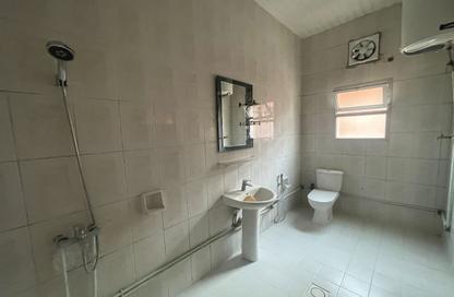 Apartment - 2 Bedrooms - 2 Bathrooms for rent in Jid Ali - Central Governorate