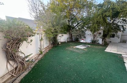 Villa - 5 Bedrooms - 4 Bathrooms for rent in Hamad Town - Northern Governorate