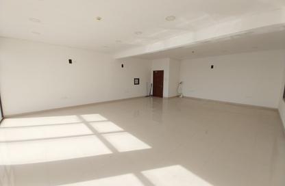 Office Space - Studio - 2 Bathrooms for rent in Sitra - Central Governorate