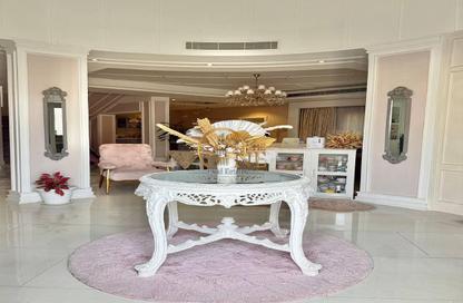 Villa - 5 Bedrooms - 7 Bathrooms for sale in Arad - Muharraq Governorate