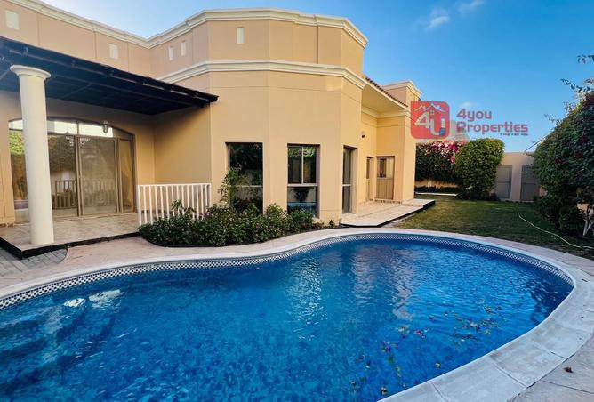 995372 - Property Image 2