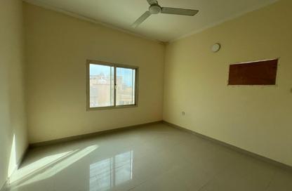 Apartment - 2 Bedrooms - 2 Bathrooms for rent in Jid Ali - Central Governorate