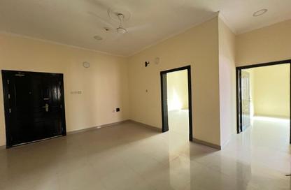 Apartment - 2 Bedrooms - 2 Bathrooms for rent in Jid Ali - Central Governorate