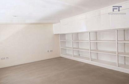 Shop - Studio for rent in Diplomatic Area - Manama - Capital Governorate