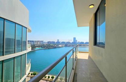 Apartment - 2 Bedrooms - 3 Bathrooms for rent in Reef Island - Capital Governorate