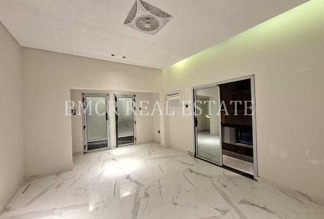 53007800 - Property Image 3