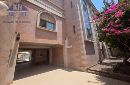 Villa - 5 Bedrooms - 7 Bathrooms for sale in Muharraq - Muharraq Governorate Villa - 5 Bedrooms - 7 Bathrooms for sale in Muharraq - Muharraq Governorate