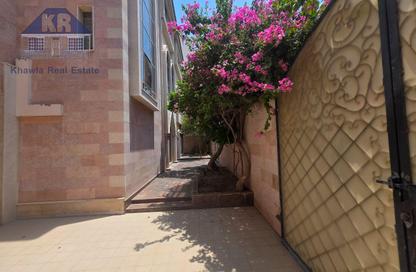 Villa - 5 Bedrooms - 7 Bathrooms for sale in Muharraq - Muharraq Governorate