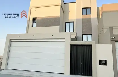 فيلا - 4 غرف نوم - 5 حمامات للبيع في كرزكان - المحافظة الشمالية