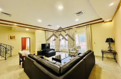 Villa - 3 Bedrooms - 4 Bathrooms for rent in Al Juffair - Capital Governorate