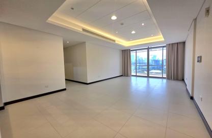 Apartment - 3 Bedrooms - 3 Bathrooms for rent in Reef Island - Capital Governorate