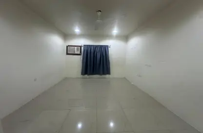 Apartment - 2 Bedrooms - 1 Bathroom for rent in Sitra - Central Governorate