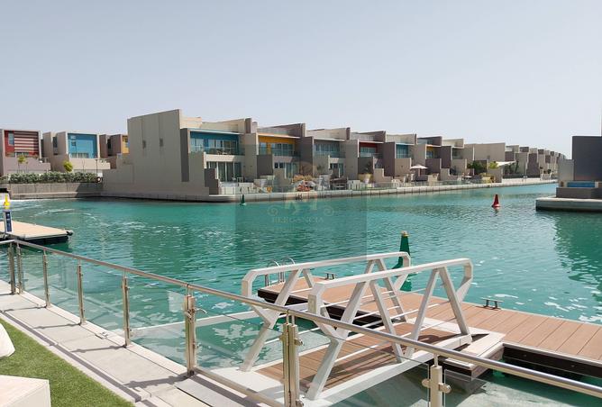 994205 - Property Image 3