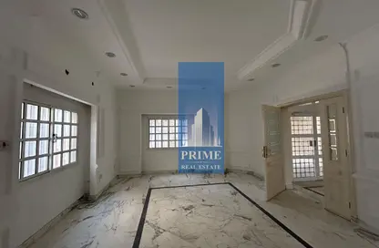 Office Space - 4 Bedrooms - 4 Bathrooms for rent in Zinj - Manama - Capital Governorate
