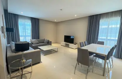 Apartment - 2 Bedrooms - 2 Bathrooms for rent in Busaiteen - Muharraq Governorate