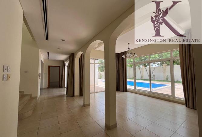 53710600 - Property Image 2